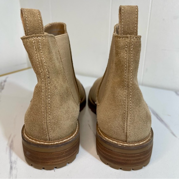 Steve Madden Leopold Women's 7 Oatmeal Suede Round Toe Ankle Chelsea LION310 - Picture 7 of 10